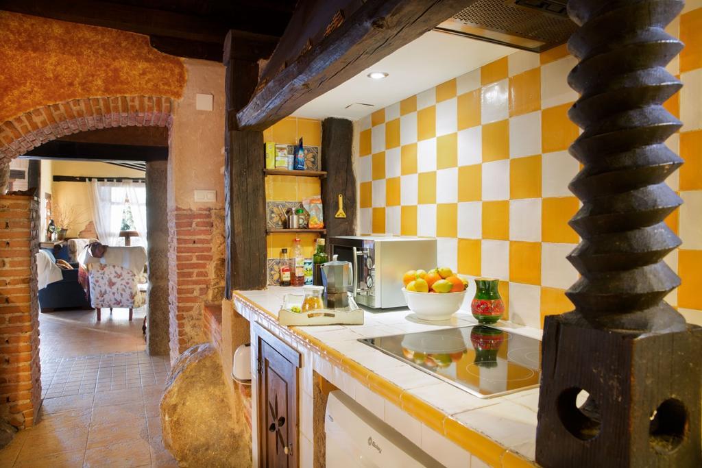 Casa Rural La Casa Del Bosque 나바콘세호 외부 사진