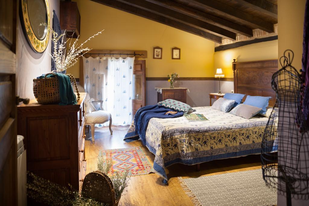 Casa Rural La Casa Del Bosque 나바콘세호 외부 사진